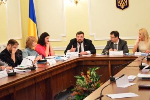 Новини з Комітету Верховної Ради України про державну підтримку легкої промисловості