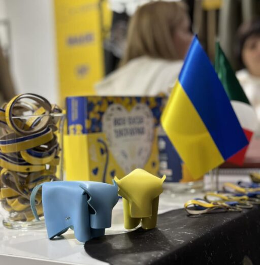 (Українська) В-ЦЕНТР та ОЛТЕКС взяли участь в міжнародних виставках під час воєнного стану