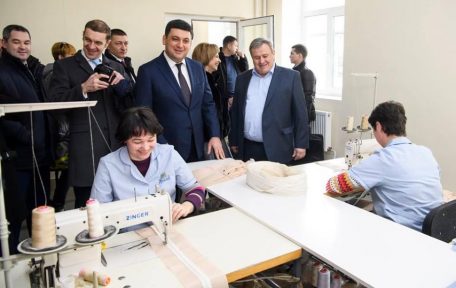 Прем’єр-міністр відвідав підприємство “Ярослав” в рамках Промислового діалогу Уряду з Укрлегпромом
